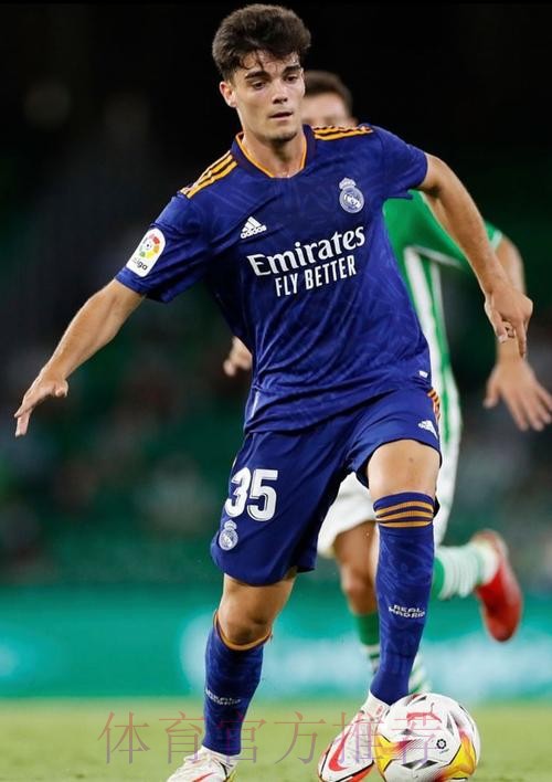 塞尔电台：只需800万欧 皇马或回购后卫古铁雷斯